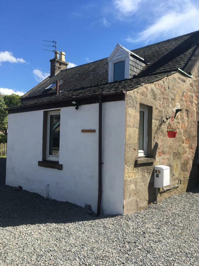 Whisky Cottage Inverness Exterior foto